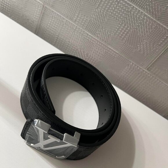 Black Leather Belt with a Silver Buckle LV logo - Picture 4 of 6